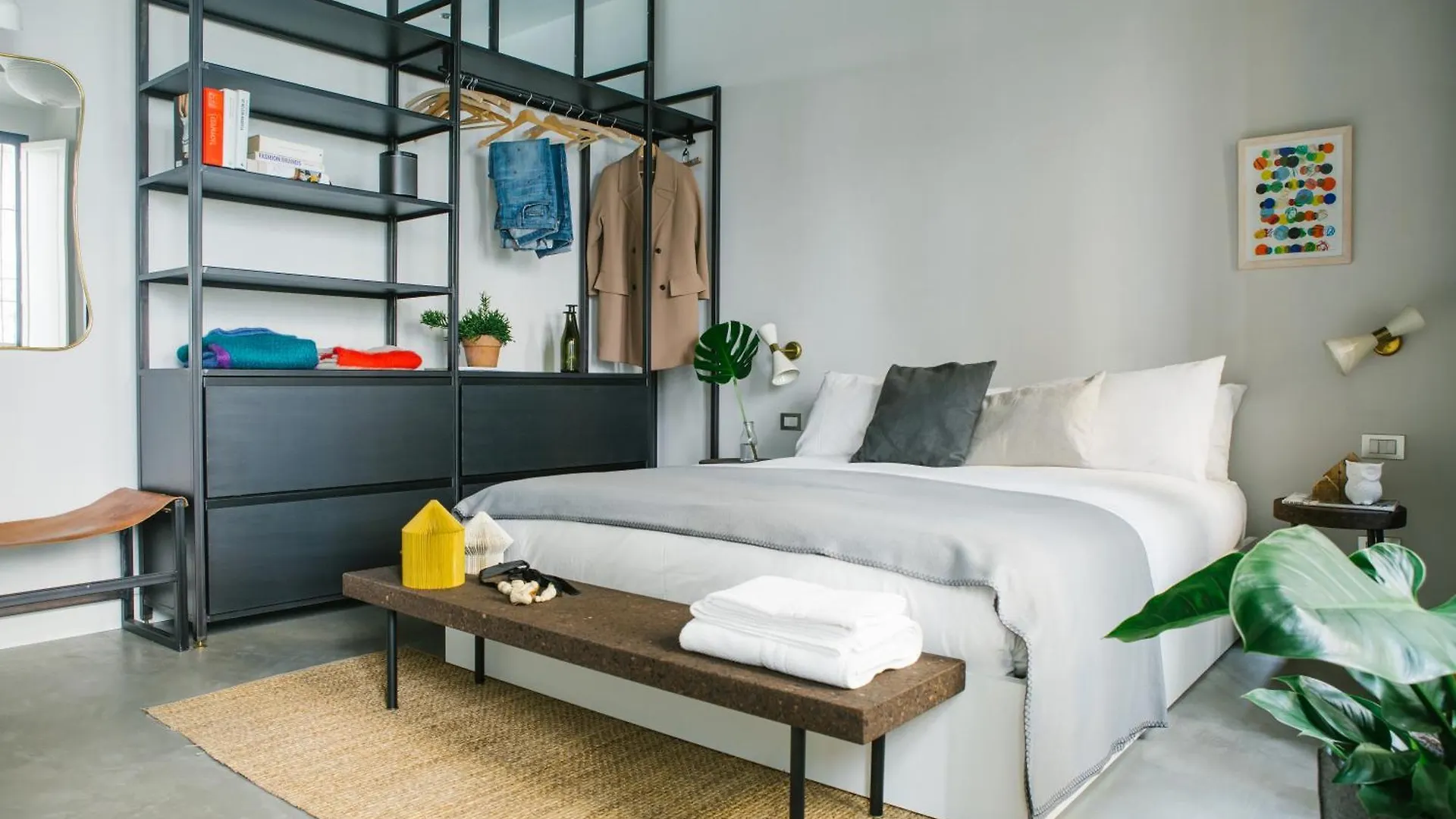 Greenhouse By Costanza Milan Apartment